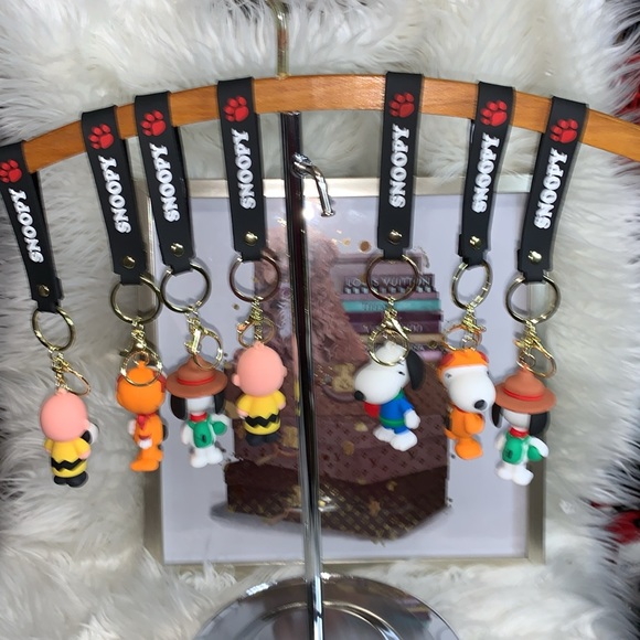 Bundle for Cncbending Peanuts Gang Choice of 1-Keychains/Bag Charms - Picture 3 of 6